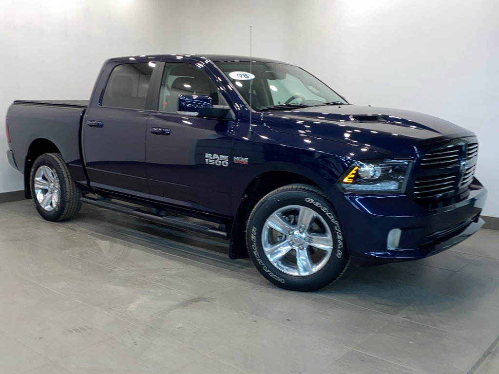 Triple Seven Chrysler 2017 Ram Ram 1500 Crew Cab 4x4 Sport (140.5 WB 5.7 Box) Leather, Sport