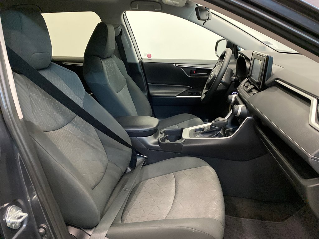 Hyundai of Regina 2019 Toyota RAV4 LE Rear View Camera,Heated Seats,All Wheel Drive 5J0043