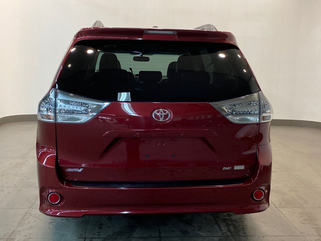 BMW Regina 2014 Toyota Sienna SE Power Sliding Doors, Sunroof 2P5077B