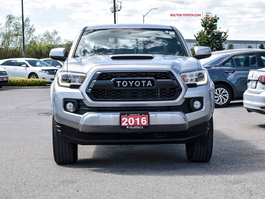 Bolton Toyota | 2016 Toyota Tacoma 4x4 Double Cab V6 TRD Sport 6M