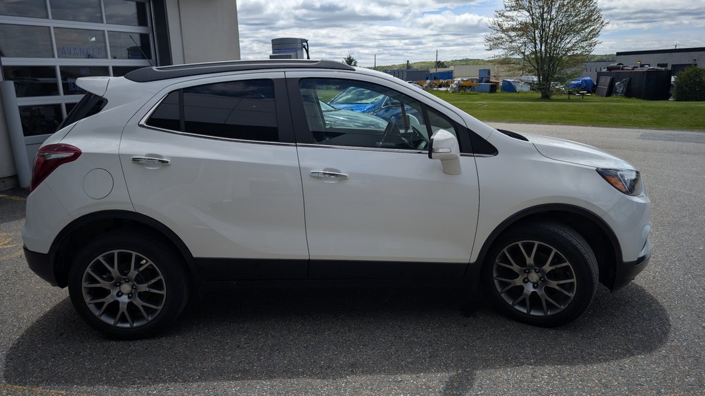 Buick Encore Sport Touring 2017 à Magog, Québec - 6 - w1024h768px