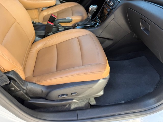 2018 Buick Encore Essence in Magog, Quebec - 11 - w1024h768px