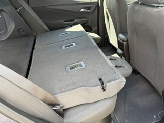2022 Chevrolet Bolt EUV LT in Magog, Quebec - 10 - w1024h768px