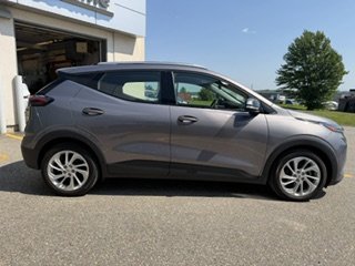 2023 Chevrolet Bolt EUV LT in Magog, Quebec - 4 - w1024h768px