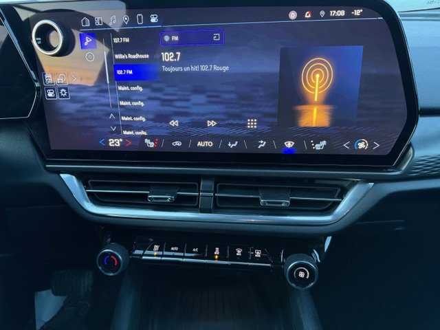 Chevrolet Equinox EV LT 2025 à Magog, Québec - 12 - w1024h768px