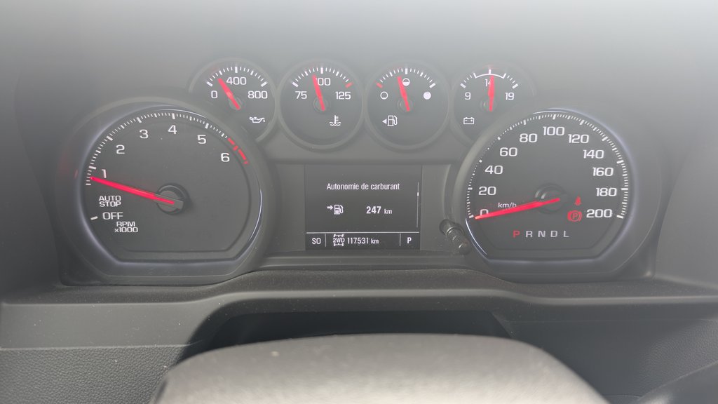 Chevrolet Silverado 1500 Custom 2022 à Magog, Québec - 10 - w1024h768px