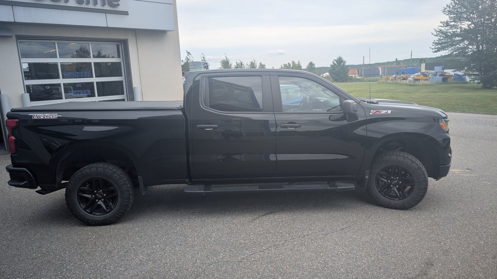 Chevrolet Silverado 1500 Custom Trail Boss 2022 à Magog, Québec - 6 - w1024h768px