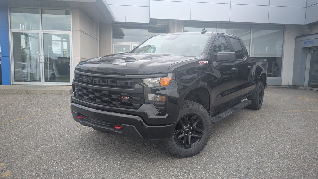 Chevrolet Silverado 1500 Custom Trail Boss 2022 à Magog, Québec - 1 - w1024h768px