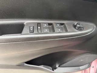 2019 Chevrolet Spark LT in Magog, Quebec - 16 - w1024h768px