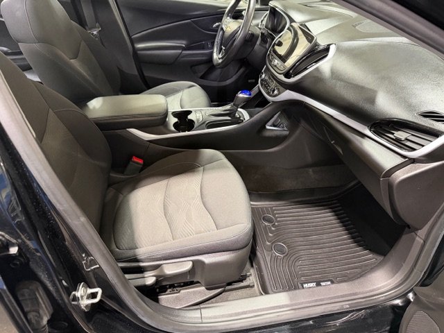 2019 Chevrolet Volt LT in Magog, Quebec - 10 - w1024h768px