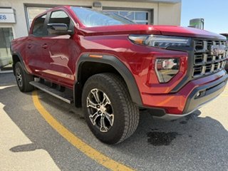 2023 GMC Canyon AT4 in Magog, Quebec - 3 - w1024h768px