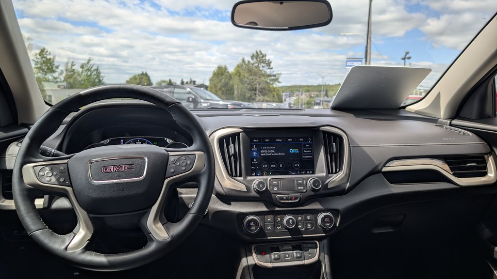 2023 GMC Terrain Denali in Magog, Quebec - 10 - w1024h768px