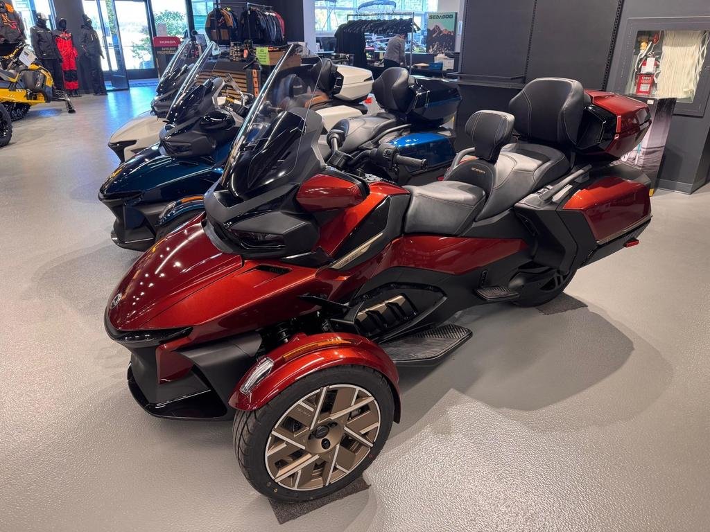 Autre SPYDER RT LIMITED SEA-TO-SKY  2026 à Charlemagne, Québec - 1 - w1024h768px