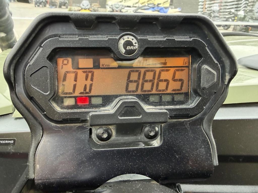 2020 Can-Am COMMANDER 800 DPS in Charlemagne, Quebec - 8 - w1024h768px