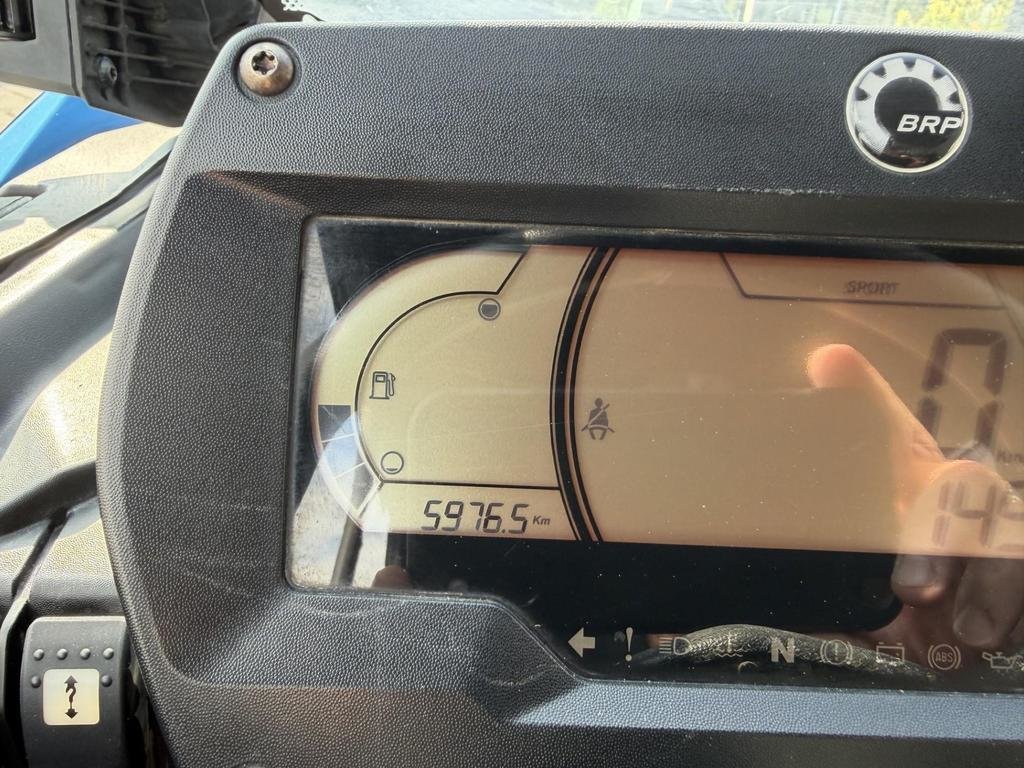 2022 Can-Am COMMANDER MAX 1000 XT in Charlemagne, Quebec - 9 - w1024h768px