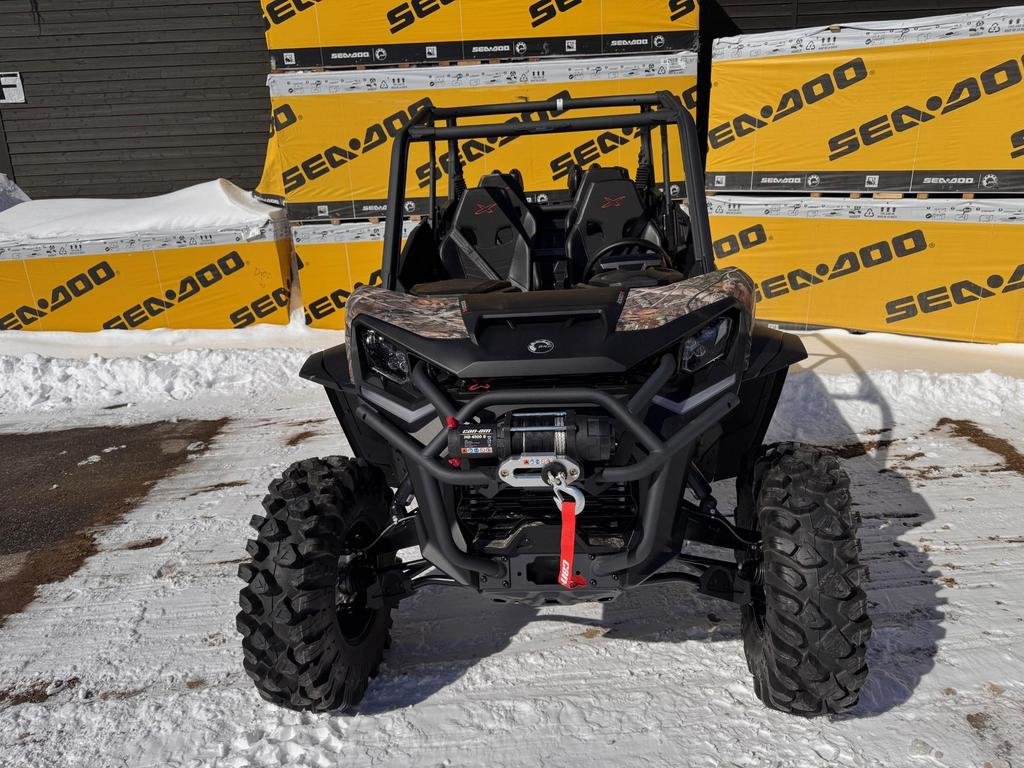 2024 Can-Am COMMANDER MAX XMR 1000 X-MR in Charlemagne, Quebec - 5 - w1024h768px