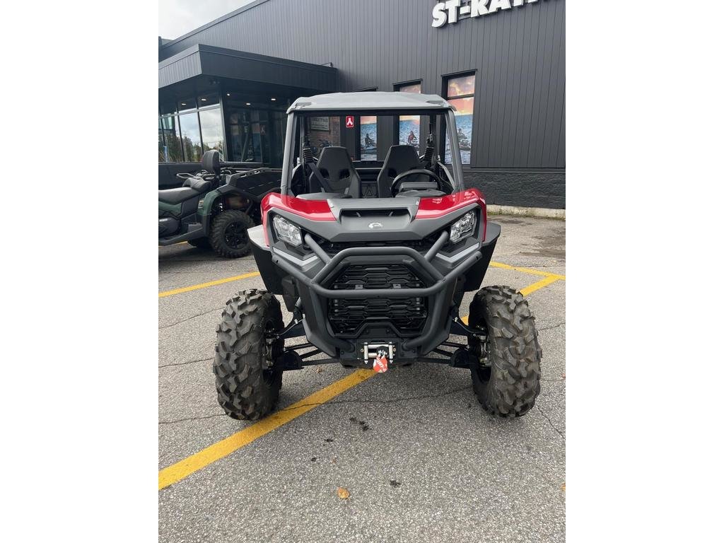 Can-Am COMMANDER XT 700  2025 à Charlemagne, Québec - 3 - w1024h768px