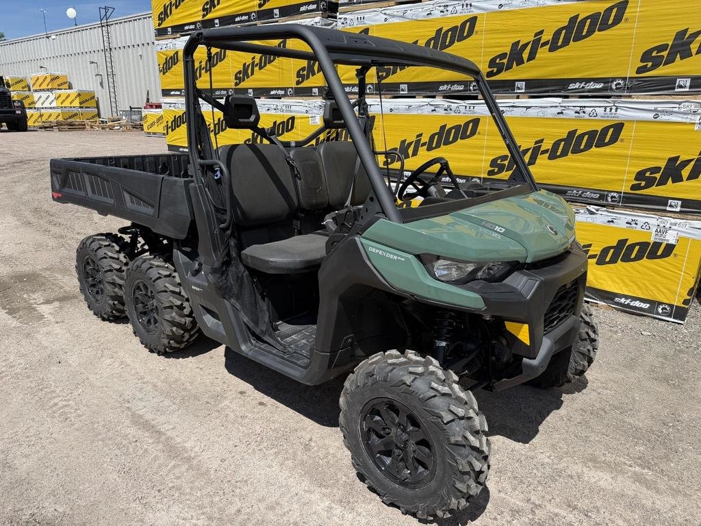 Can-Am DEFENDER 6X6 DPS HD10  2026 à Charlemagne, Québec - 2 - w1024h768px