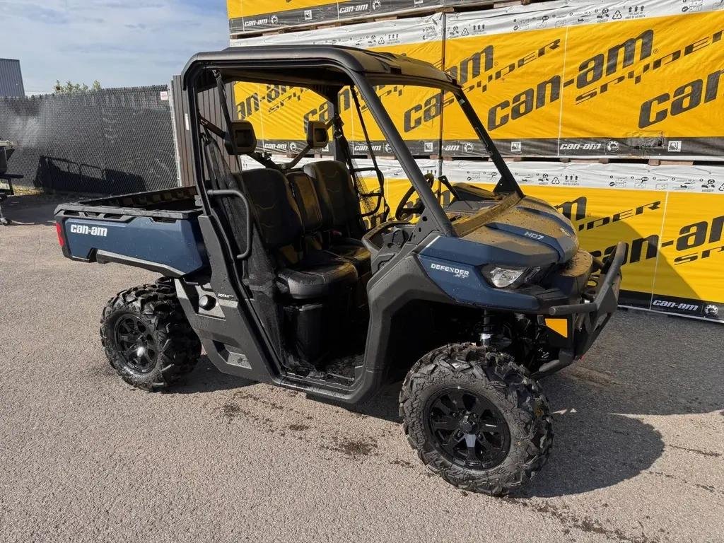 Can-Am DEFENDER HD7 XT  2026 à Charlemagne, Québec - 2 - w1024h768px