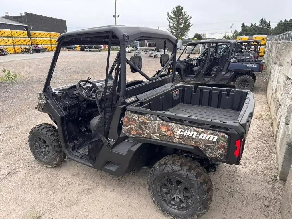 Can-Am DEFENDER HD7 XT  2026 à Charlemagne, Québec - 3 - w1024h768px