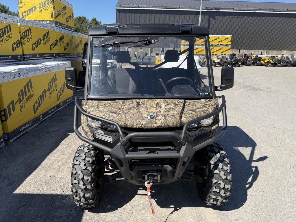 2023 Can-Am DEFENDER HD9 XT in Charlemagne, Quebec - 3 - w1024h768px
