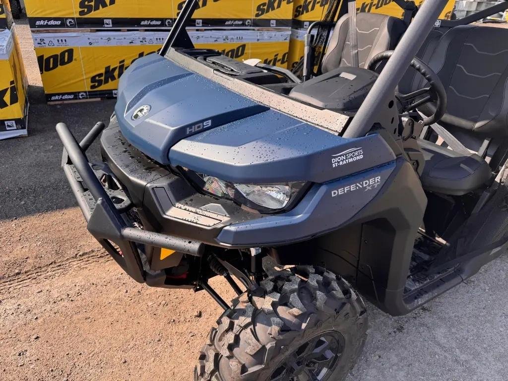 Can-Am DEFENDER HD9 XT  2026 à Charlemagne, Québec - 5 - w1024h768px