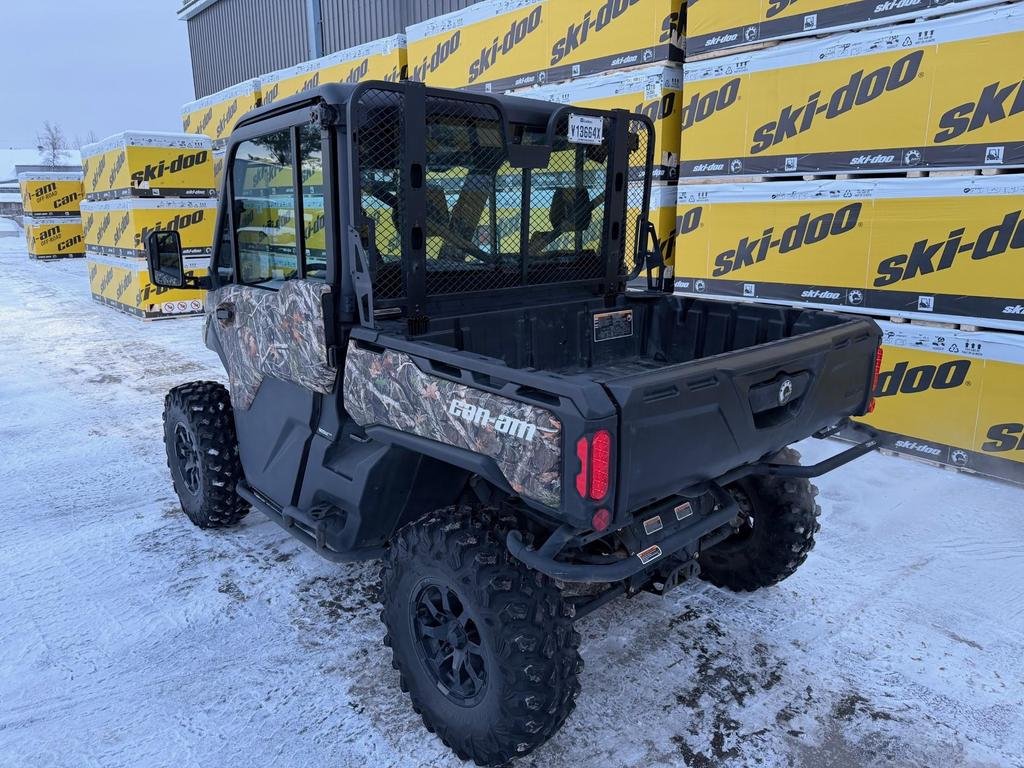 2024 Can-Am DEFENDER LIMITED CAB HD10 in Charlemagne, Quebec - 6 - w1024h768px