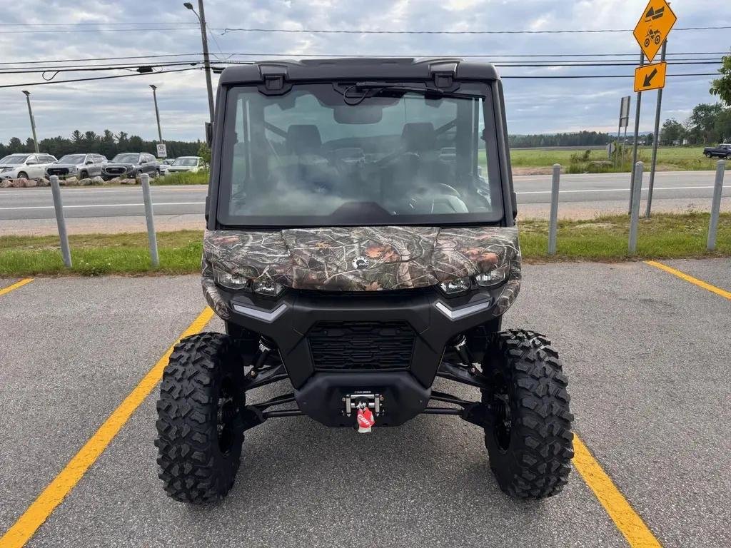 2025 Can-Am DEFENDER LIMITED CAB HD10 in Charlemagne, Quebec - 2 - w1024h768px