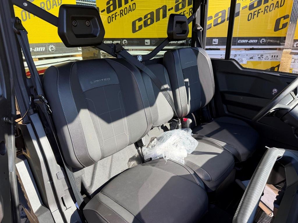 2027 Can-Am DEFENDER LIMITED CAB HD11 in Charlemagne, Quebec - 5 - w1024h768px