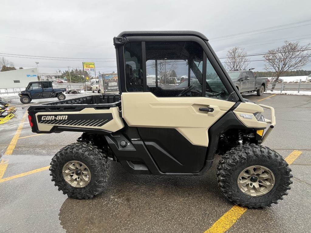 2025 Can-Am DEFENDER LTD CAB HD10 in Charlemagne, Quebec - 4 - w1024h768px