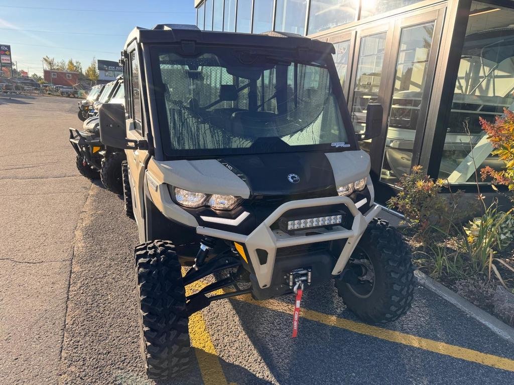 2024 Can-Am DEFENDER MAX LIMITED CAB HD10 in Charlemagne, Quebec - 2 - w1024h768px