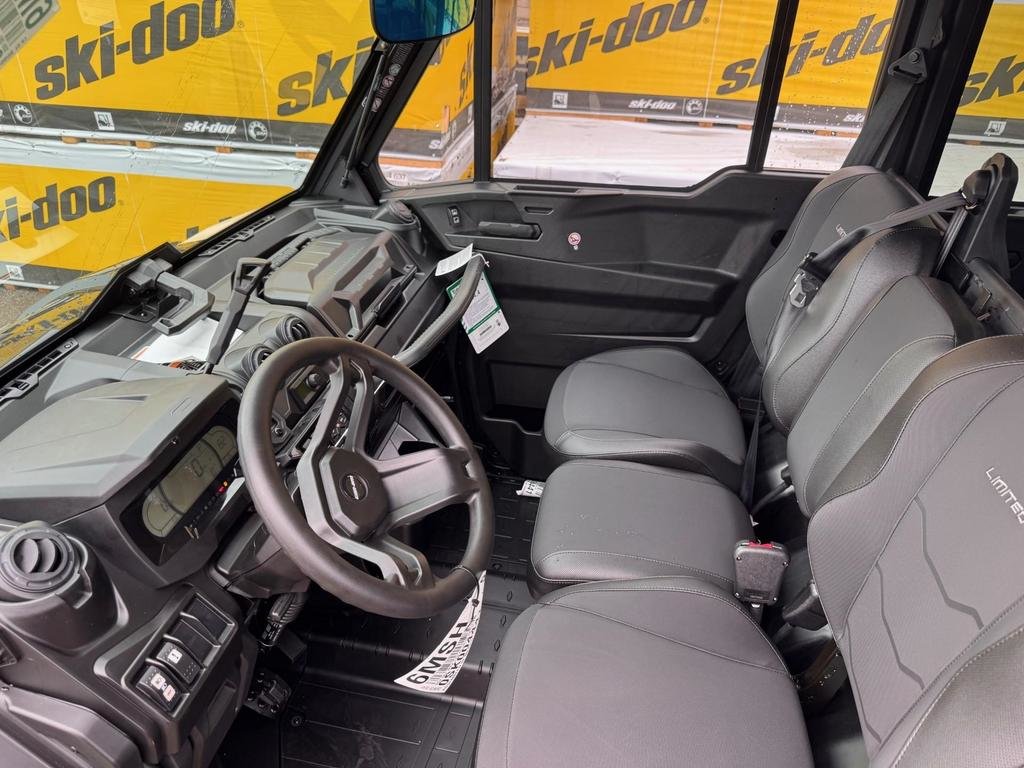 2025 Can-Am Defender MAX LIMITED CAB HD10 in Charlemagne, Quebec - 9 - w1024h768px
