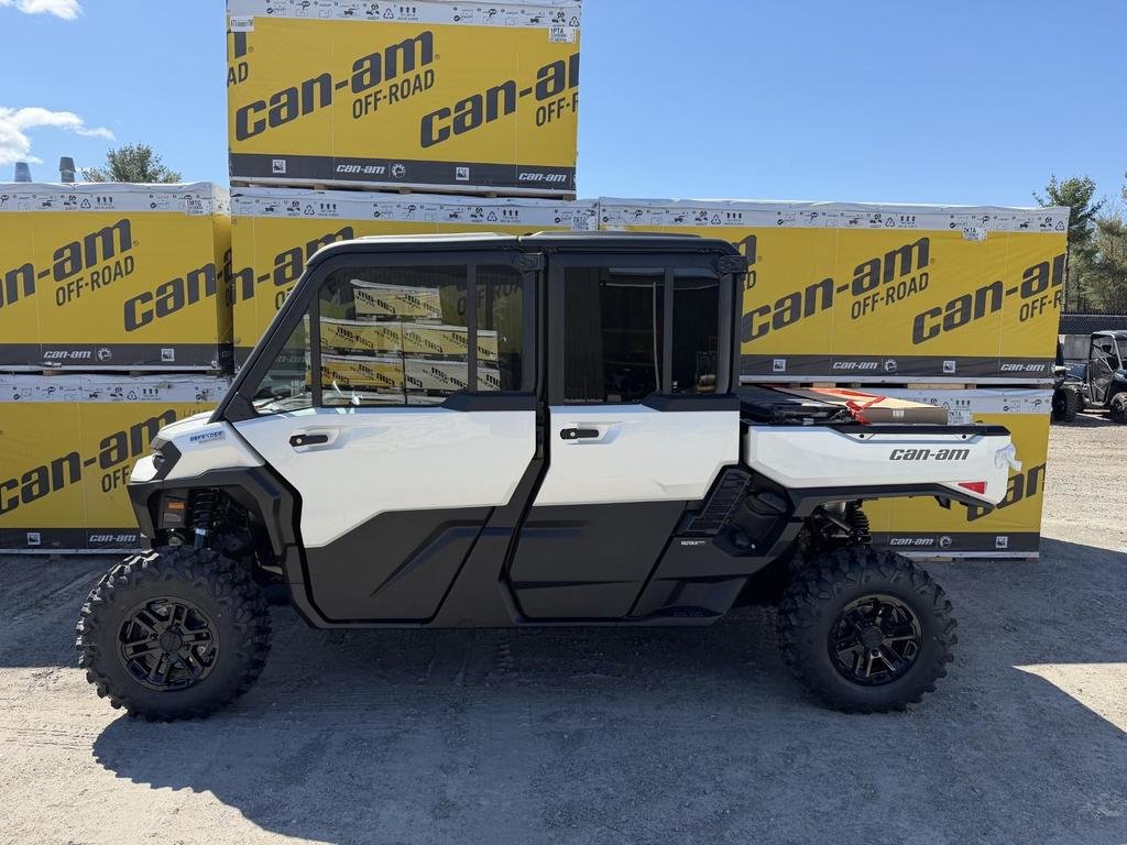 Can-Am DEFENDER MAX LIMITED CAB HD11  2026 à Charlemagne, Québec - 1 - w1024h768px
