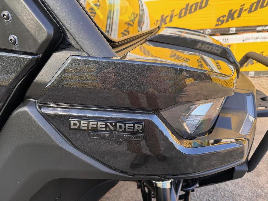 Can-Am Defender MAX LONE STAR CAB HD10  2025 à Charlemagne, Québec - 3 - w1024h768px