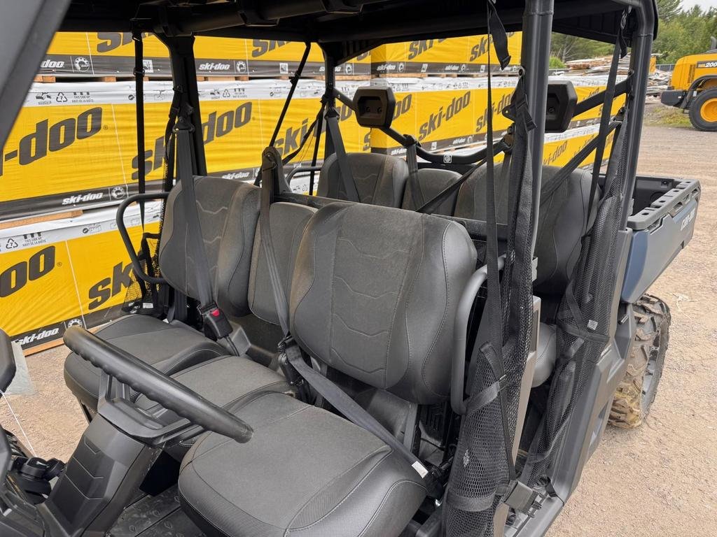 2025 Can-Am Defender MAX XT HD9 in Charlemagne, Quebec - 4 - w1024h768px