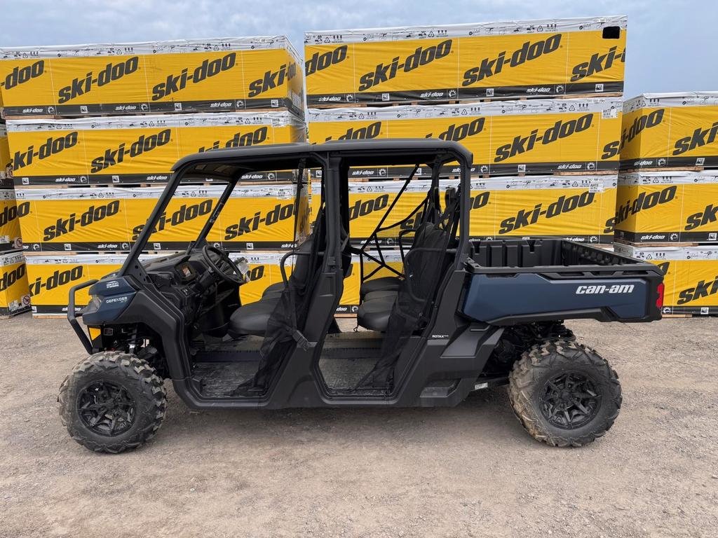 2025 Can-Am DEFENDER MAX XT HD9 in Charlemagne, Quebec - 1 - w1024h768px