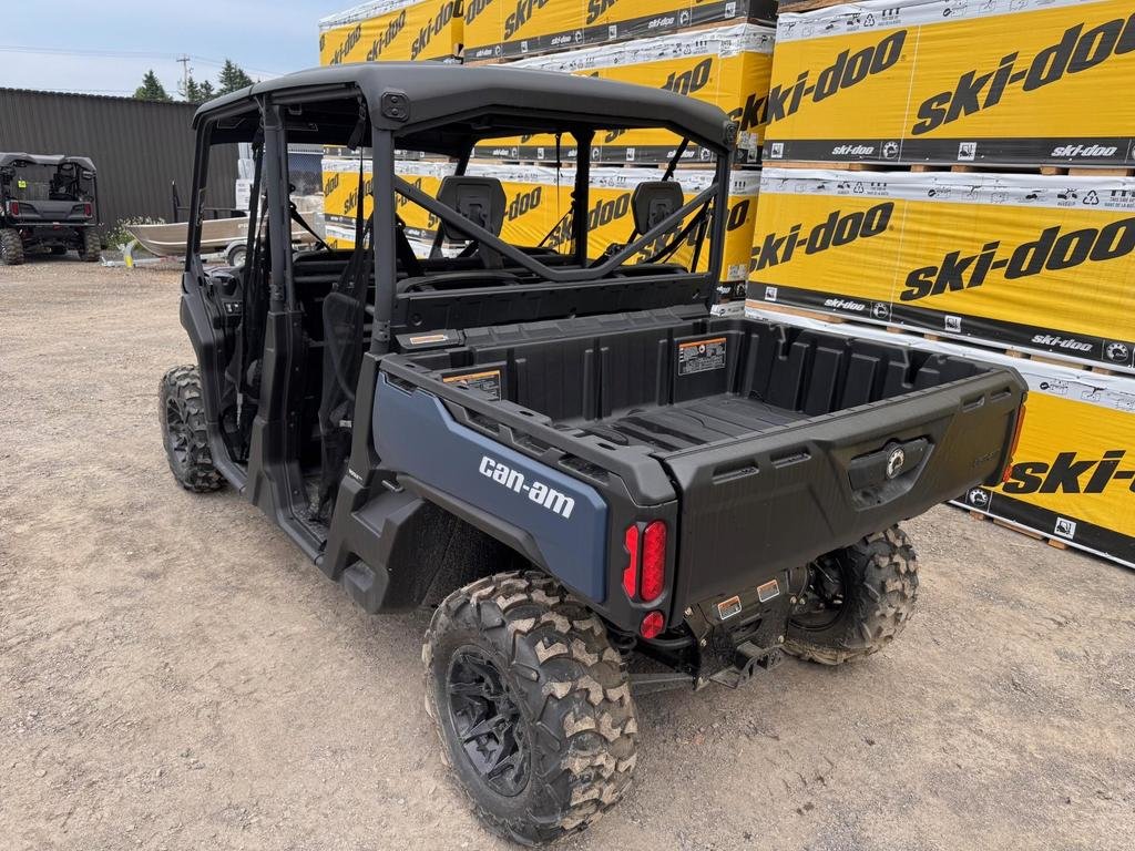 2025 Can-Am Defender MAX XT HD9 in Charlemagne, Quebec - 5 - w1024h768px