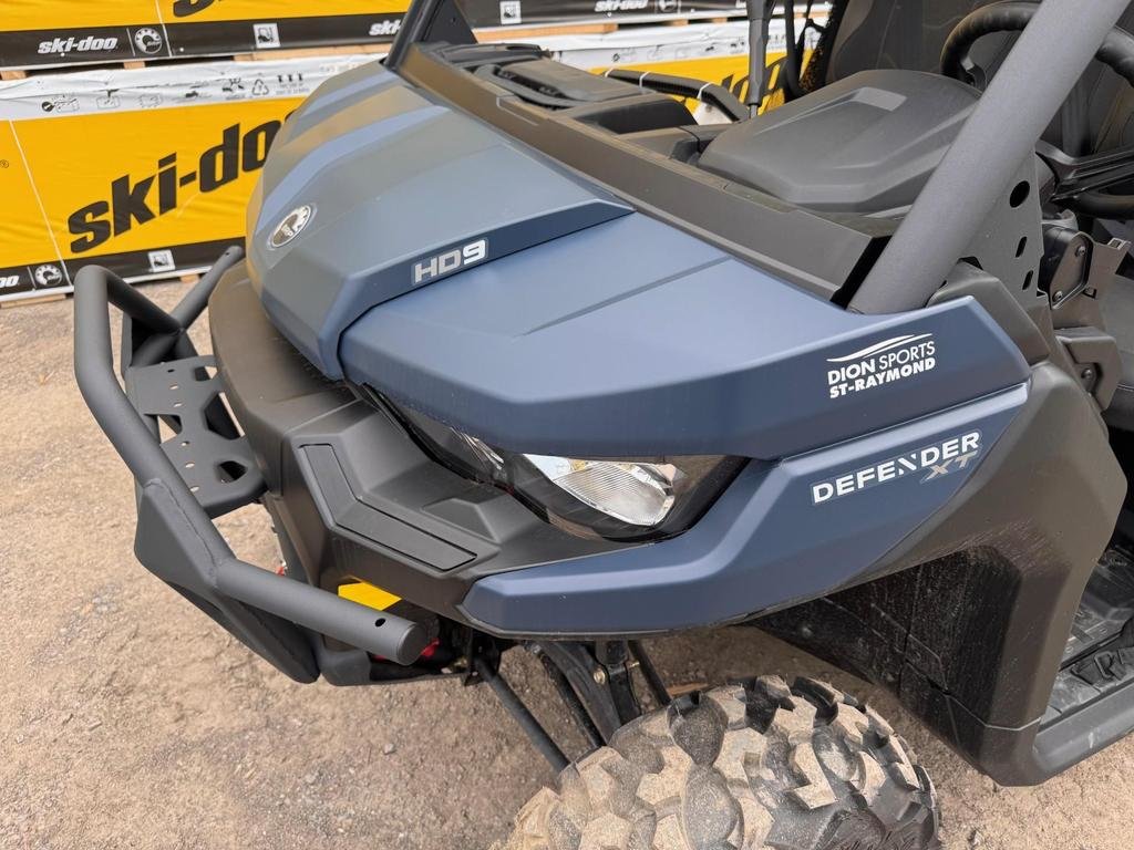 2025 Can-Am Defender MAX XT HD9 in Charlemagne, Quebec - 3 - w1024h768px