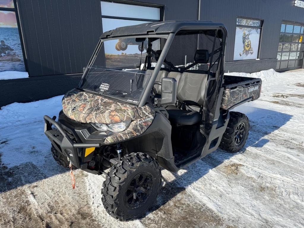 2025 Can-Am DEFENDER XT HD7 in Charlemagne, Quebec - 5 - w1024h768px