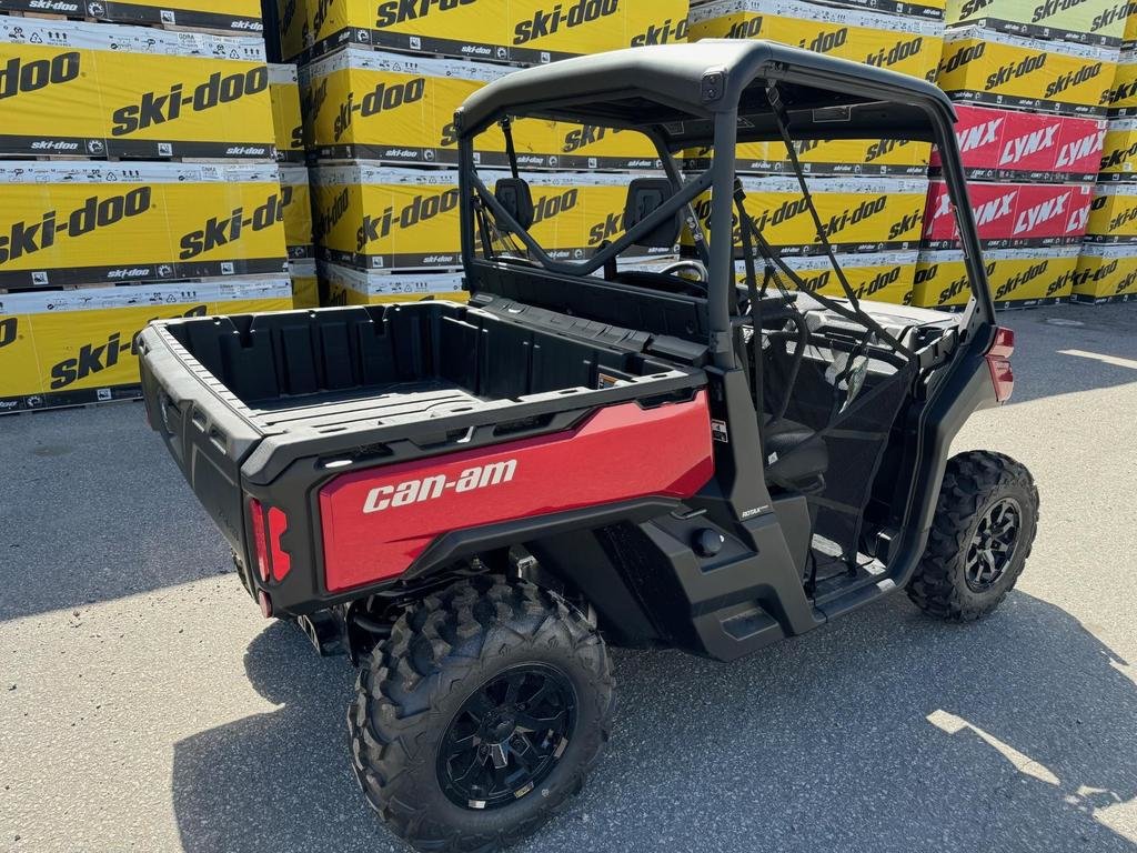 2024  Defender XT HD9 in Charlemagne, Quebec - 4 - w1024h768px