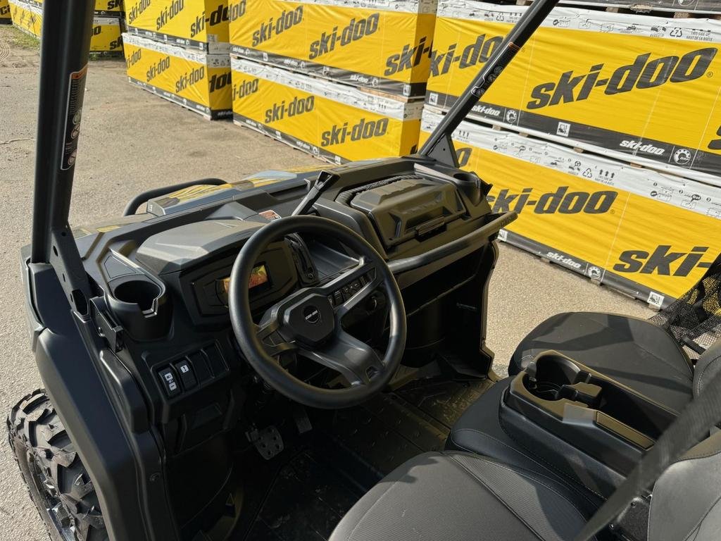 2024 Can-Am Defender XT HD9 in Charlemagne, Quebec - 4 - w1024h768px