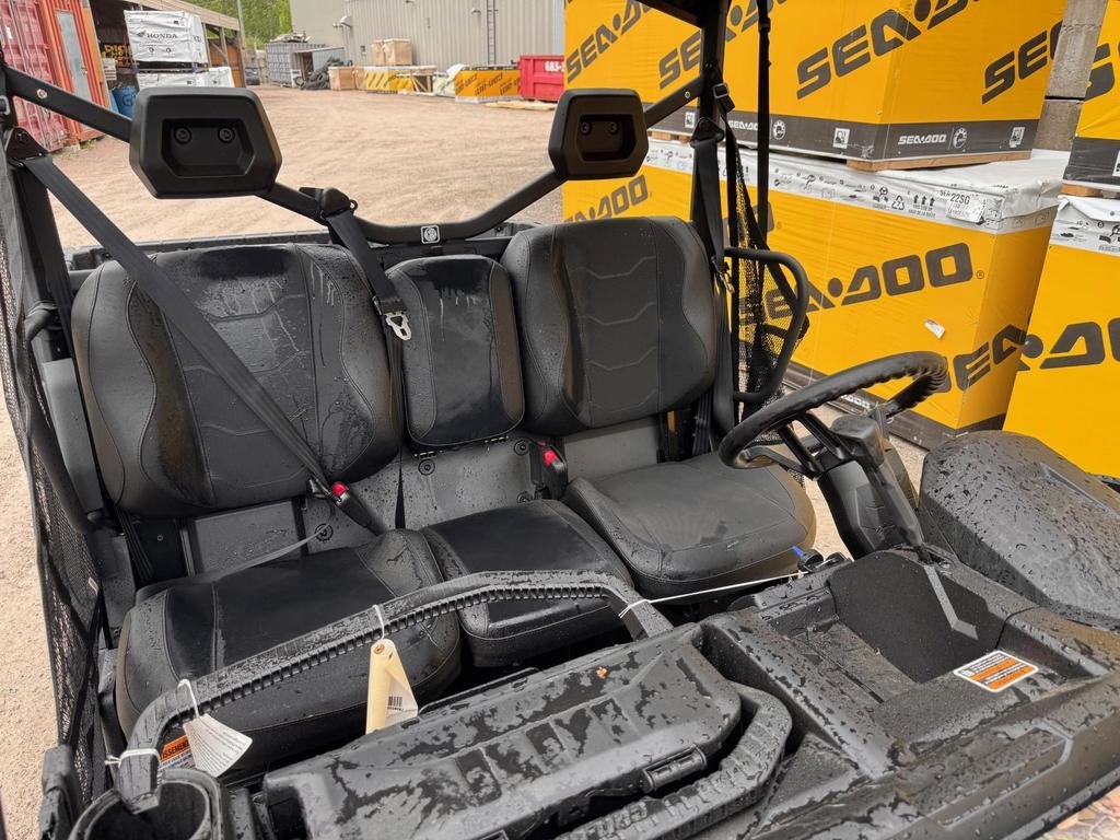 Can-Am Defender XT HD9  2025 à Charlemagne, Québec - 5 - w1024h768px