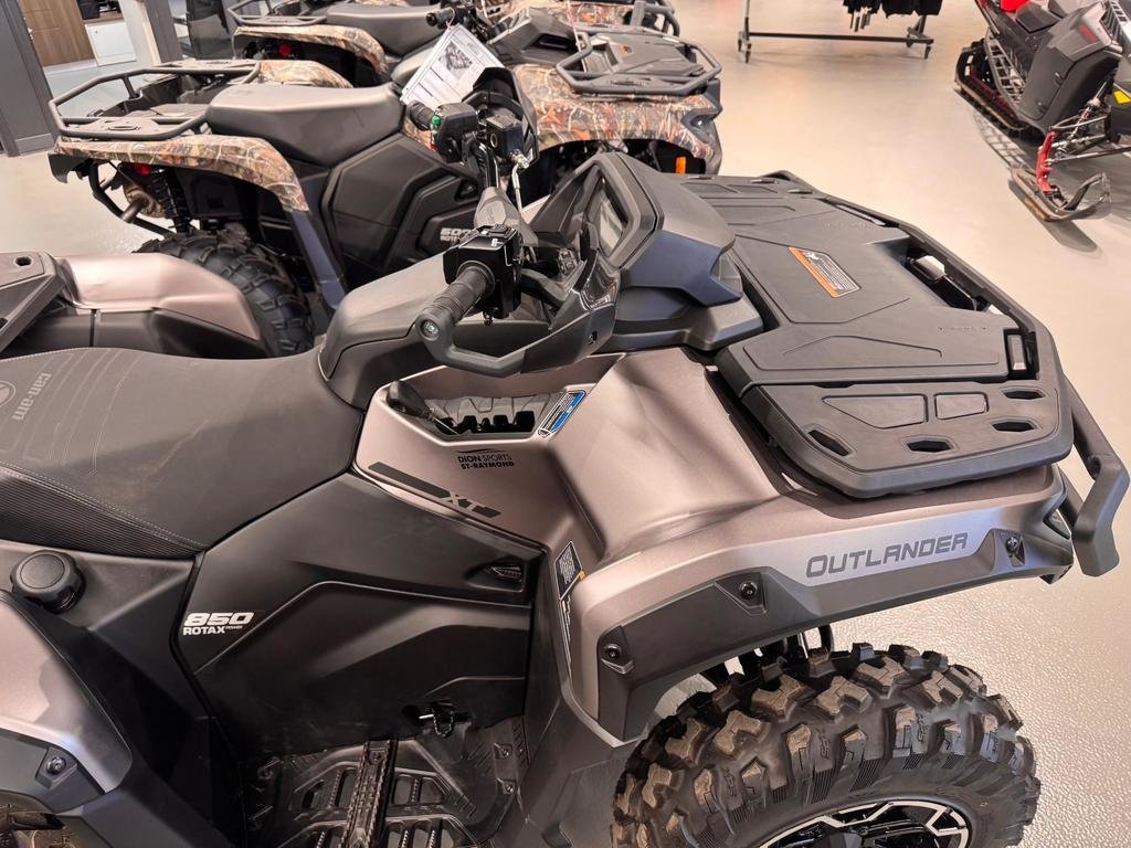 Can-Am OUTL XT 850  2025 à Charlemagne, Québec - 2 - w1024h768px