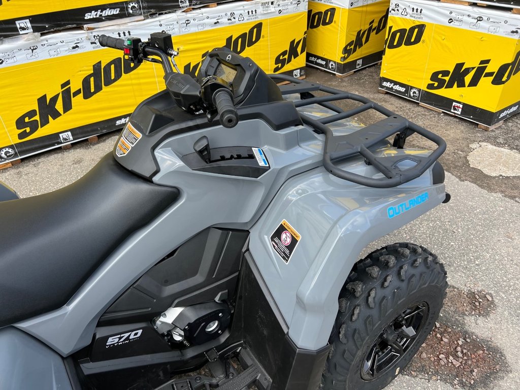 2022 Can-Am Outlander 570 in Charlemagne, Quebec - 4 - w1024h768px