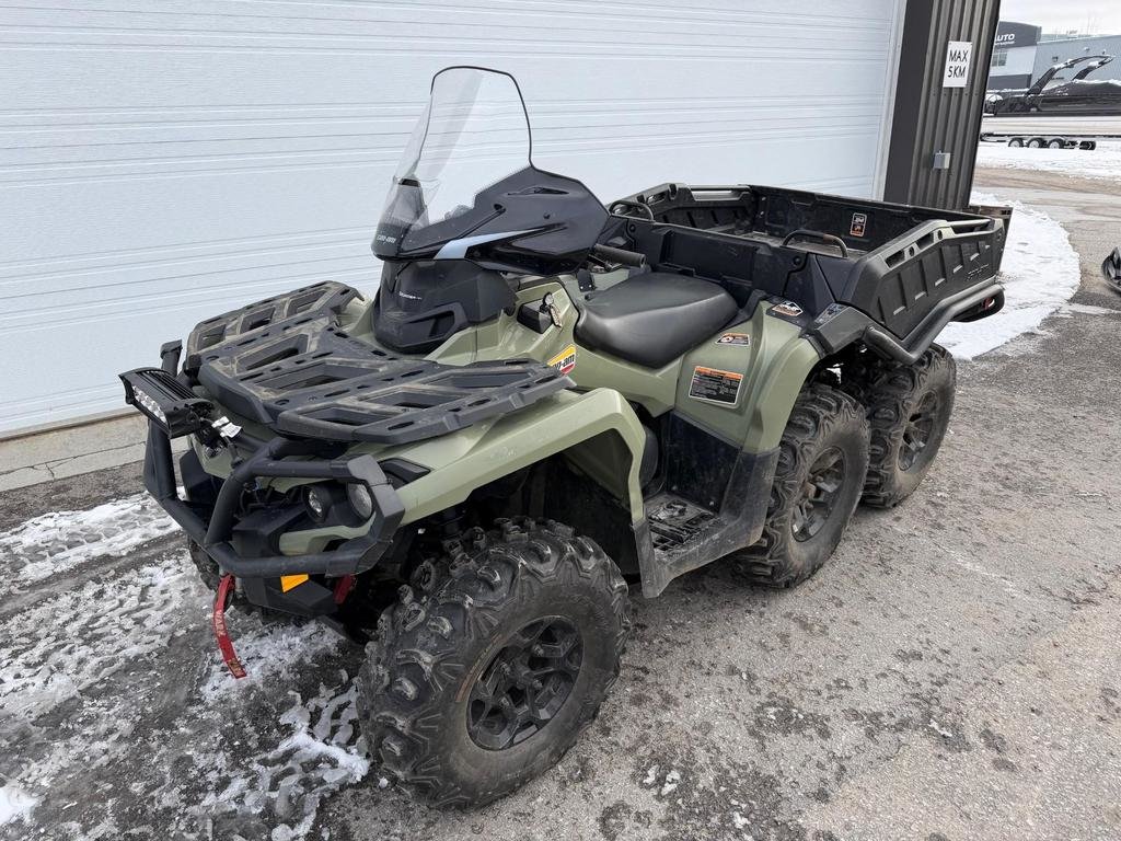 2018 Can-Am OUTLANDER 6X6 650 DPS in Charlemagne, Quebec - 4 - w1024h768px