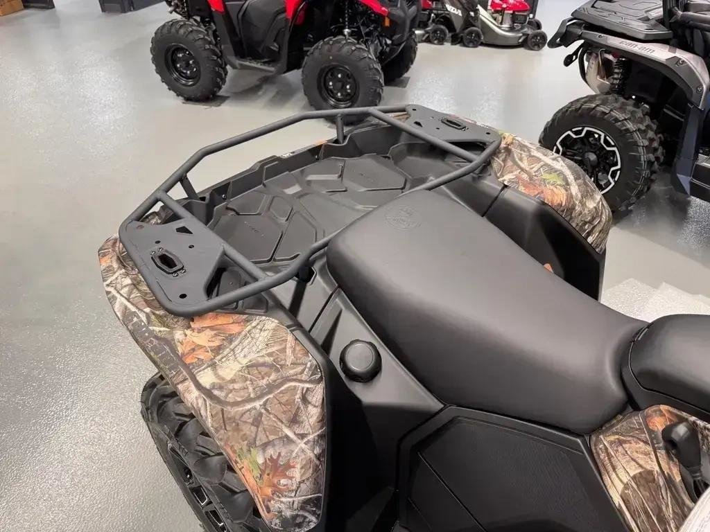 2026 Can-Am OUTLANDER 700 PRO HUNTING EDITION HD7 in Charlemagne, Quebec - 3 - w1024h768px