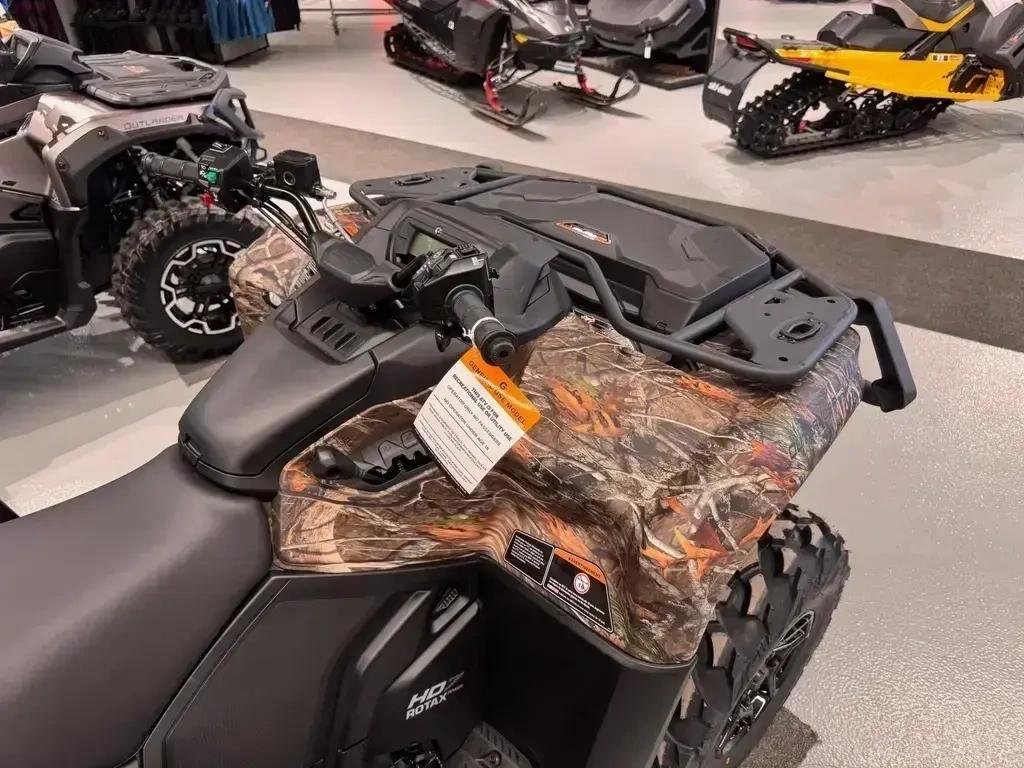 Can-Am OUTLANDER 700 PRO HUNTING EDITION HD7  2026 à Charlemagne, Québec - 2 - w1024h768px