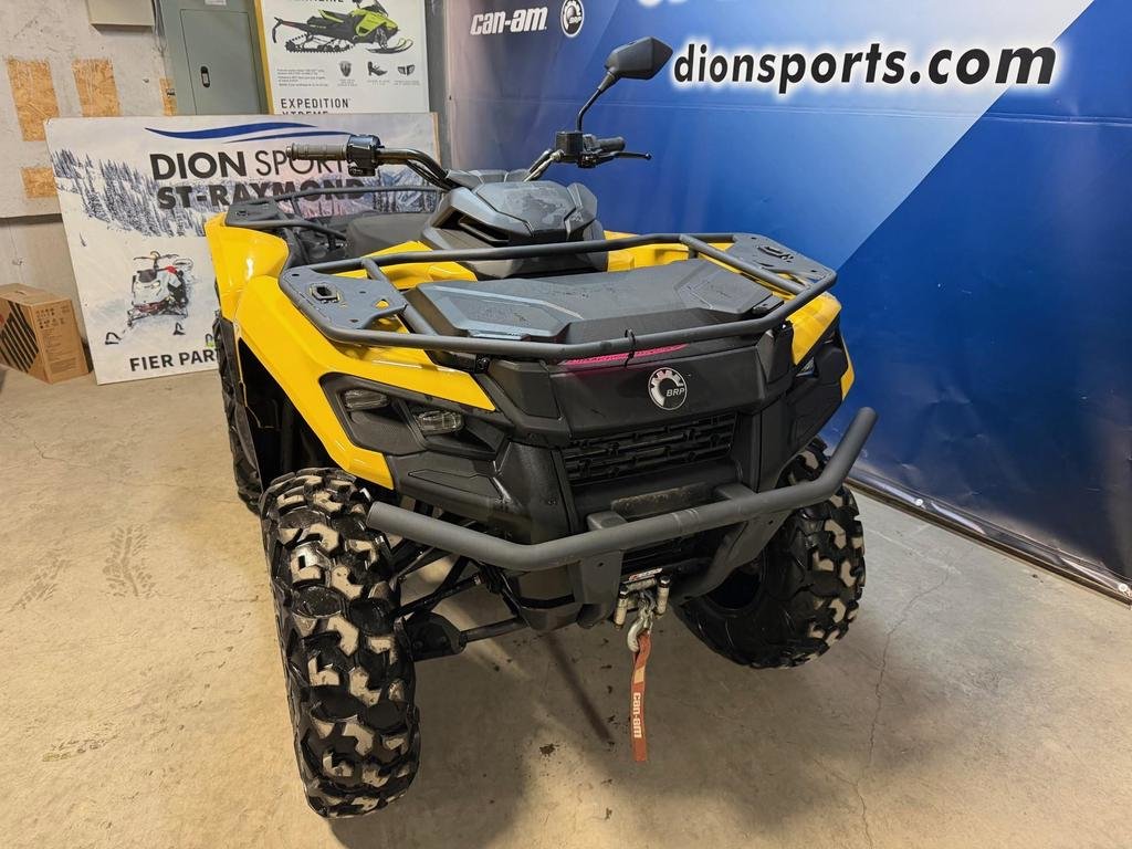 2023 Can-Am OUTLANDER 700 XT in Charlemagne, Quebec - 3 - w1024h768px
