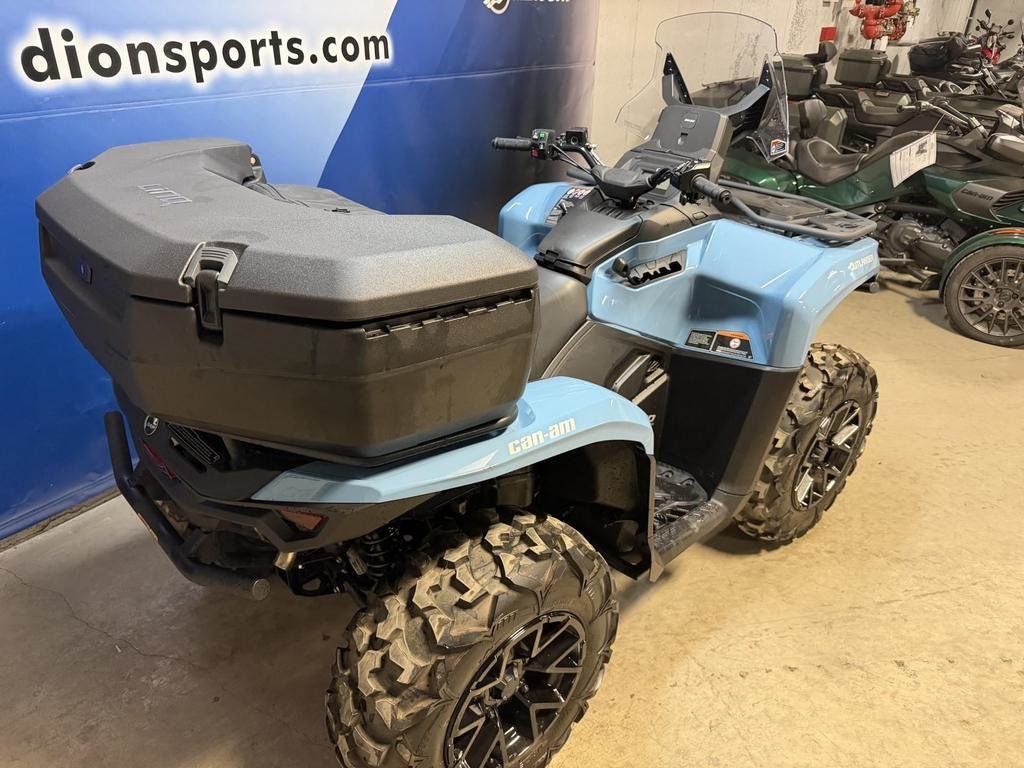 2024 Can-Am OUTLANDER 700 XT in Charlemagne, Quebec - 6 - w1024h768px