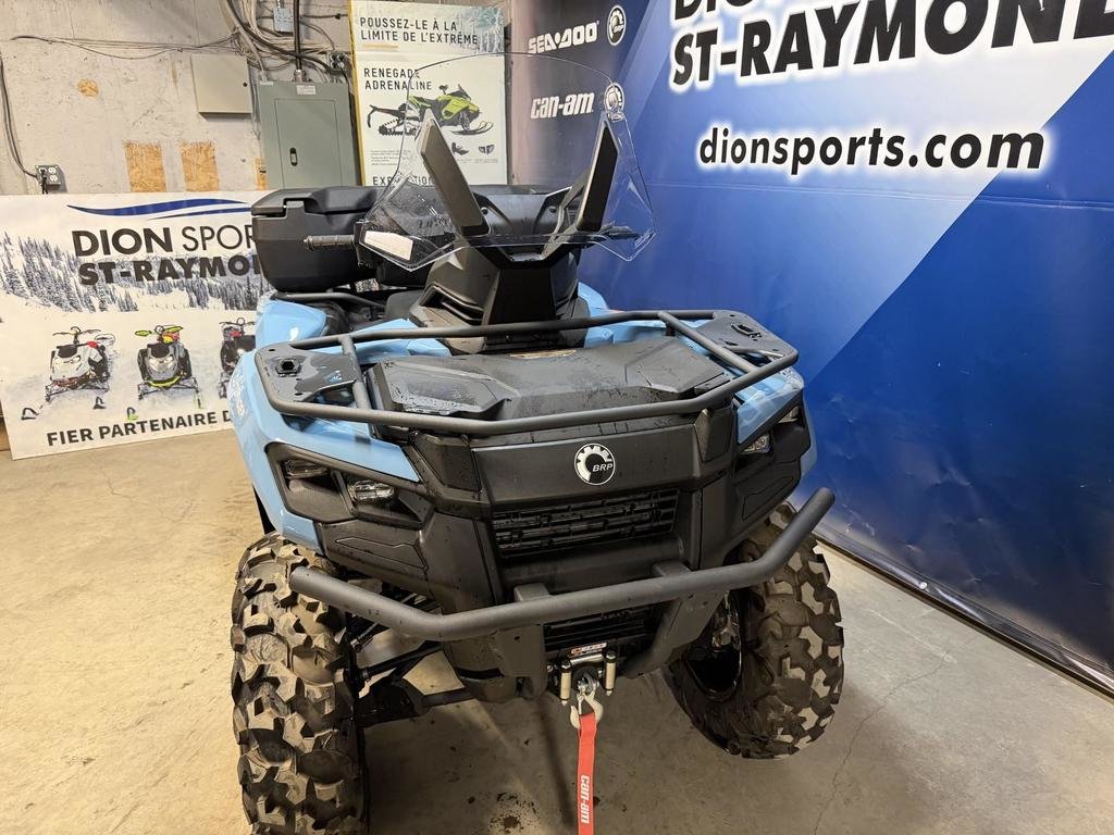 2024 Can-Am OUTLANDER 700 XT in Charlemagne, Quebec - 3 - w1024h768px